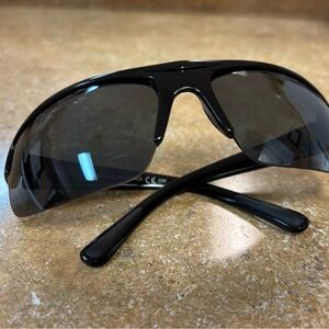 Sleek Black Bolle kirkwood 11737b Polarized Sunglasses EUC